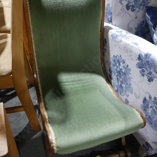 S Chair