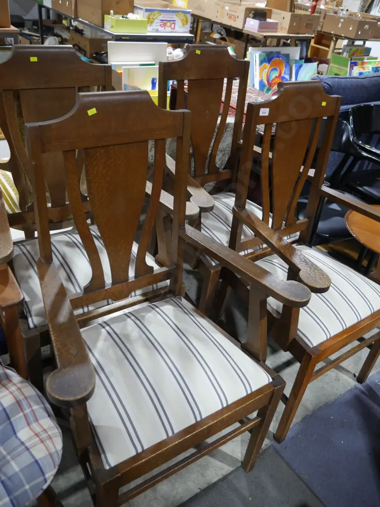 4 carver chairs Image 1++