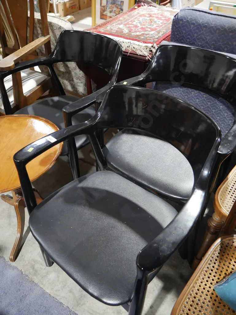 3 black dining chairs Image 1++