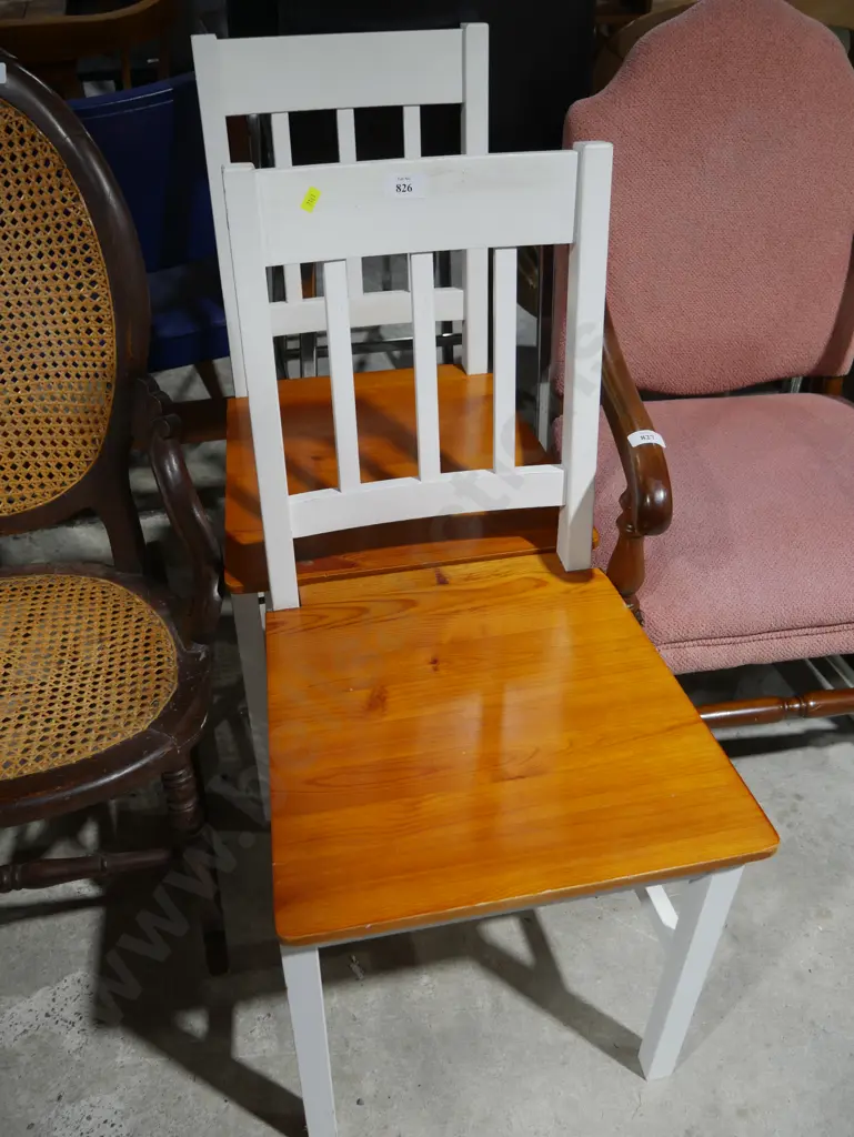 2 dining chairs Image 1++