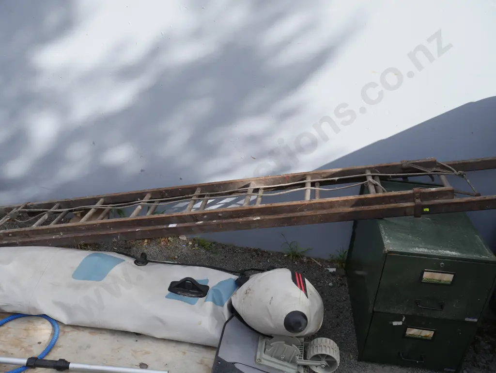 Wooden ladder Image 1++