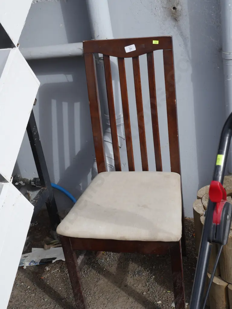 Dining chair Image 1++