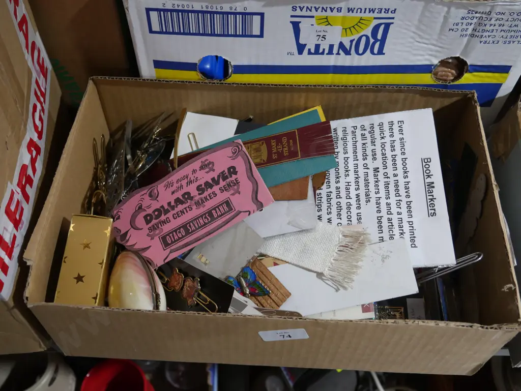 Bookmarks and paper clips Image 1++