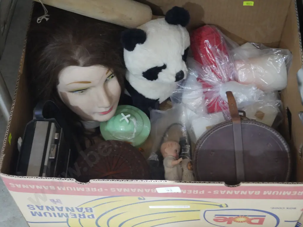 Mannequin head, collar box etc Image 1++