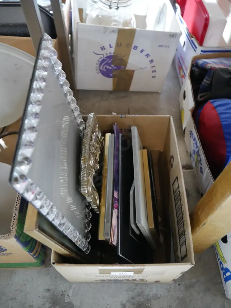 Picture frames Image 1++