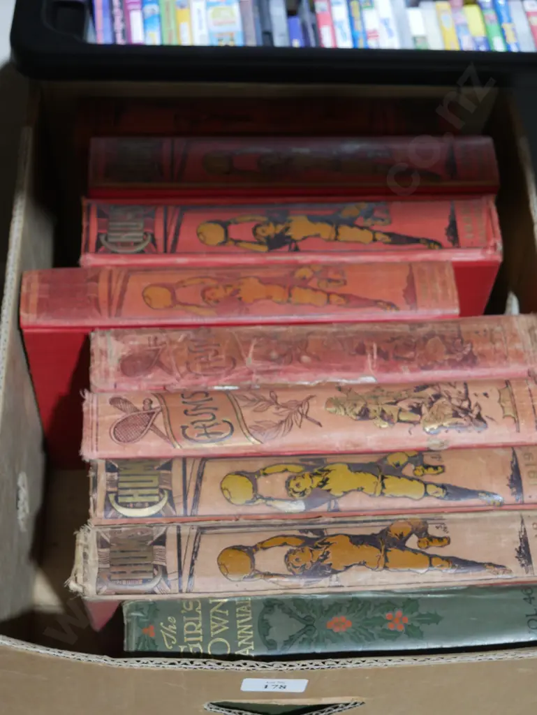 Vintage books Image 1++