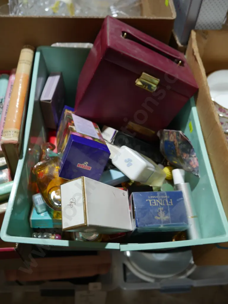 Perfumes etc Image 1++