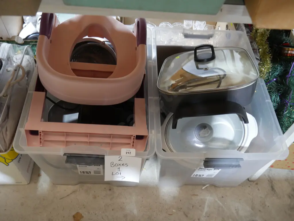 Two boxes of kitchenware Image 1++
