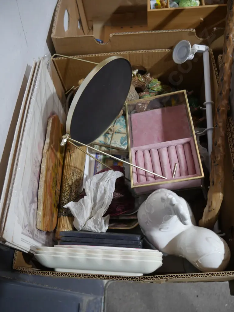 Chicken ornament etc Image 1++