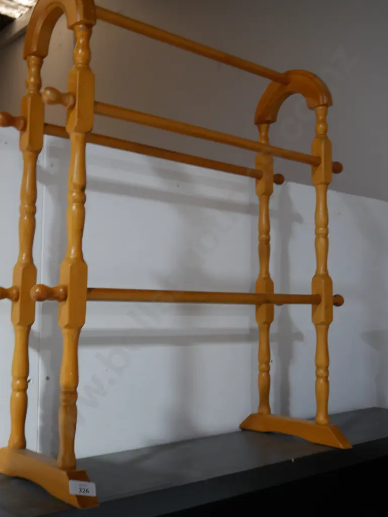 Towel rack Image 1++