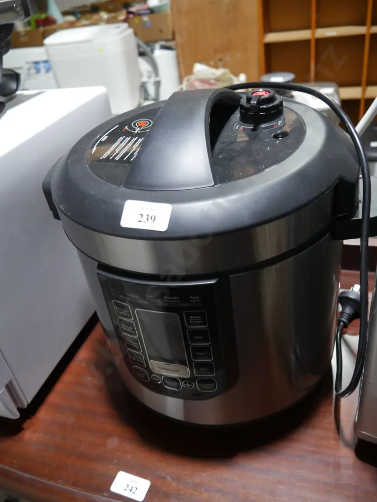 Philips multi cooker Image 1++