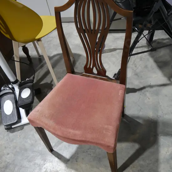 Dining chair