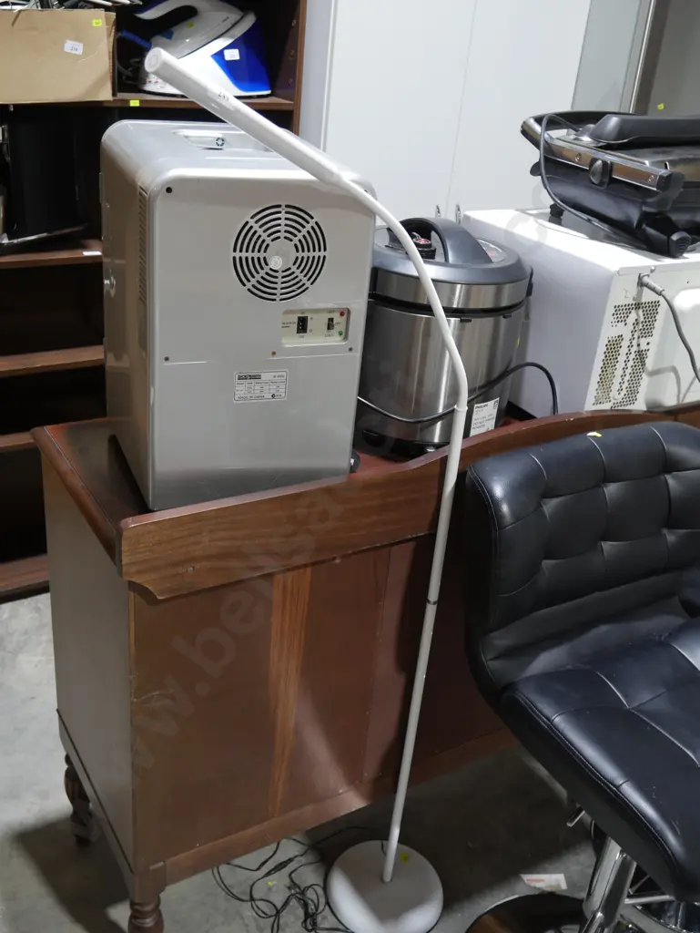 Floor lamp Image 1++