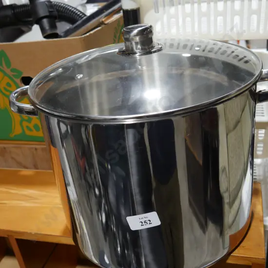Stockpot