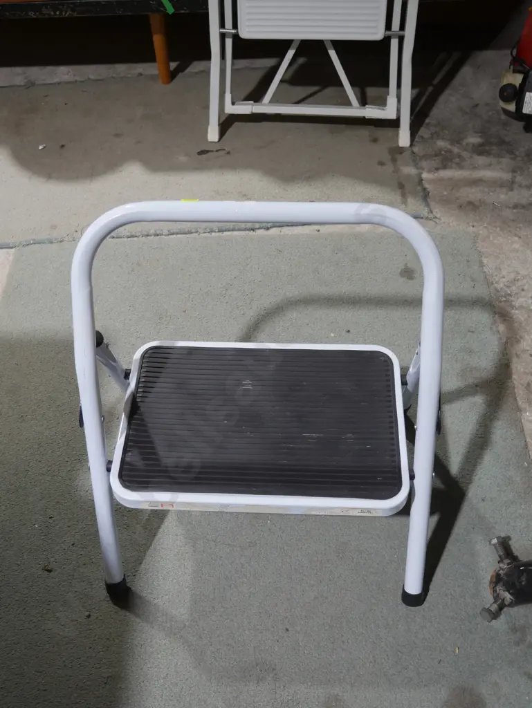 Step ladder Image 1++