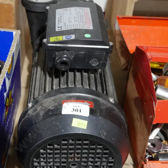 Hydro massage bathtub pump