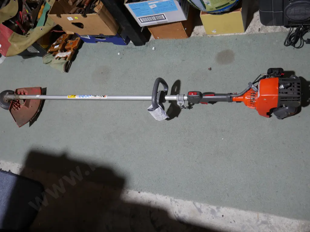 Petrol weed trimmer Image 1++