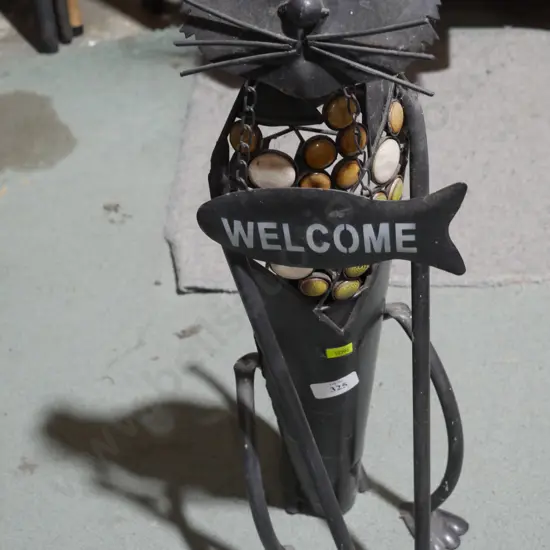 Welcome cat sign