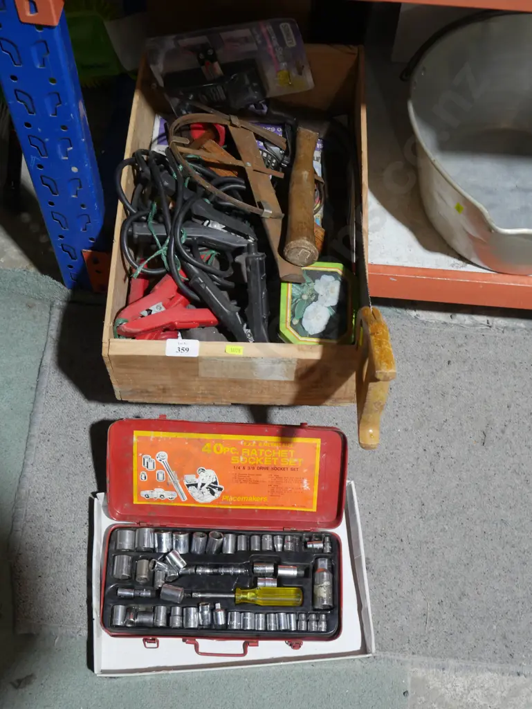 Assorted workshop tools and socket set Image 1++