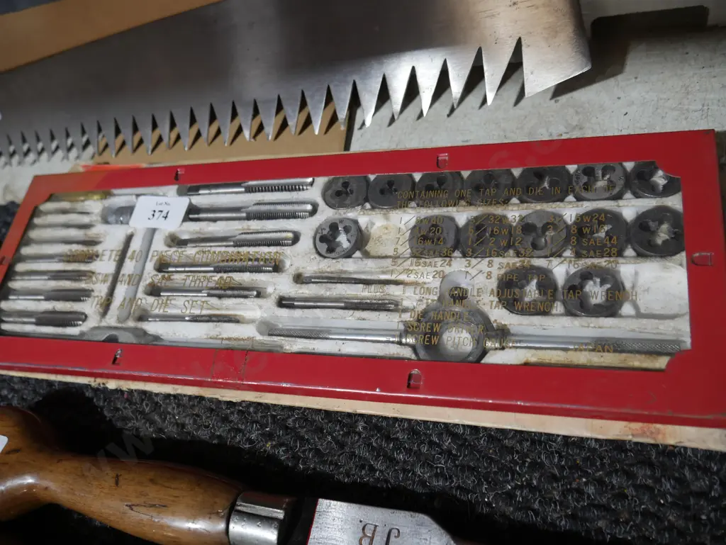 Tap and die set Image 1++