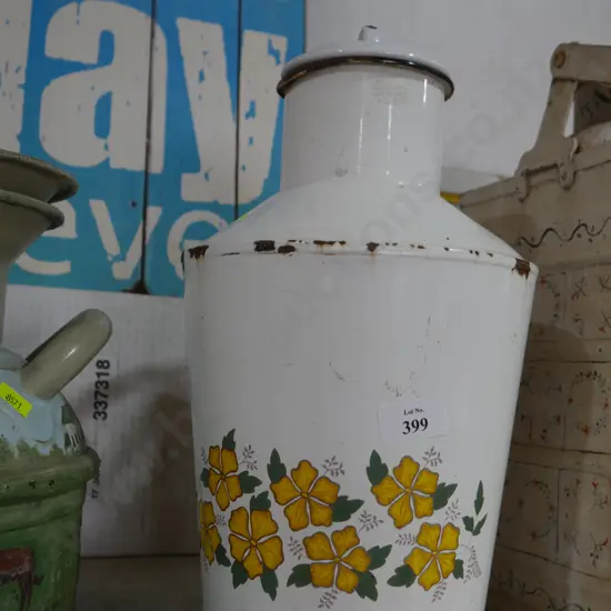 Enamel milk can