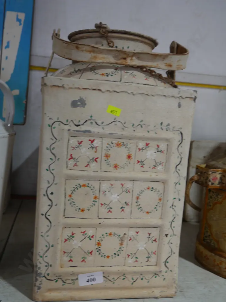 Painted tin milk can Image 1++