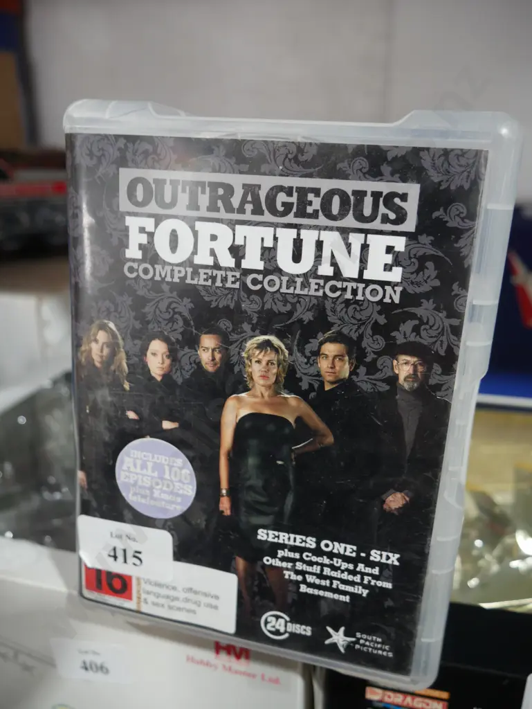 Outrageous fortune complete collection DVD set Image 1++