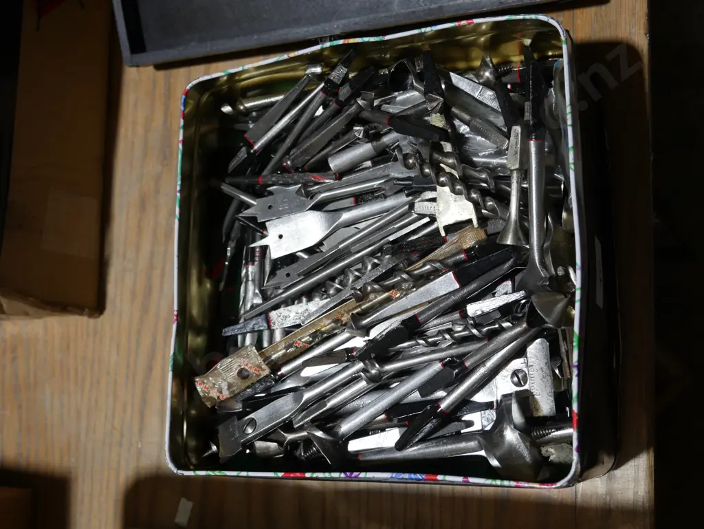 Assorted drill bits Image 1++