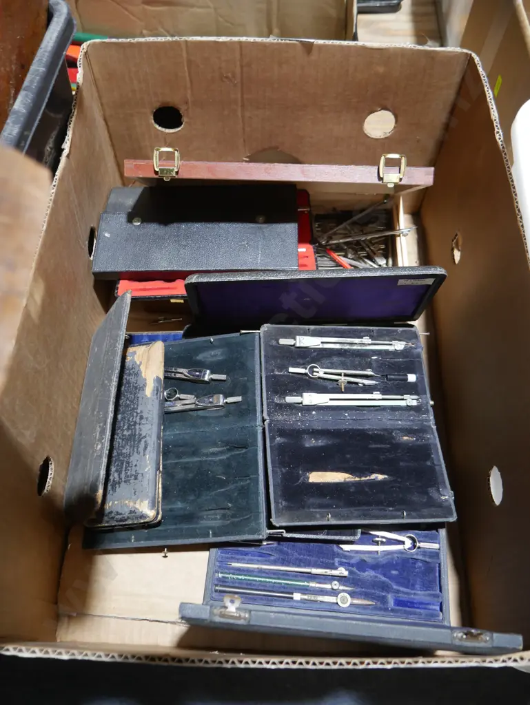 Technical drawing kits Image 1++