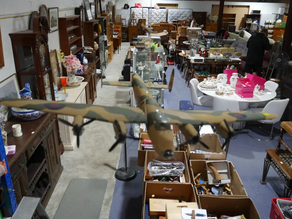 Model plane Image 1++