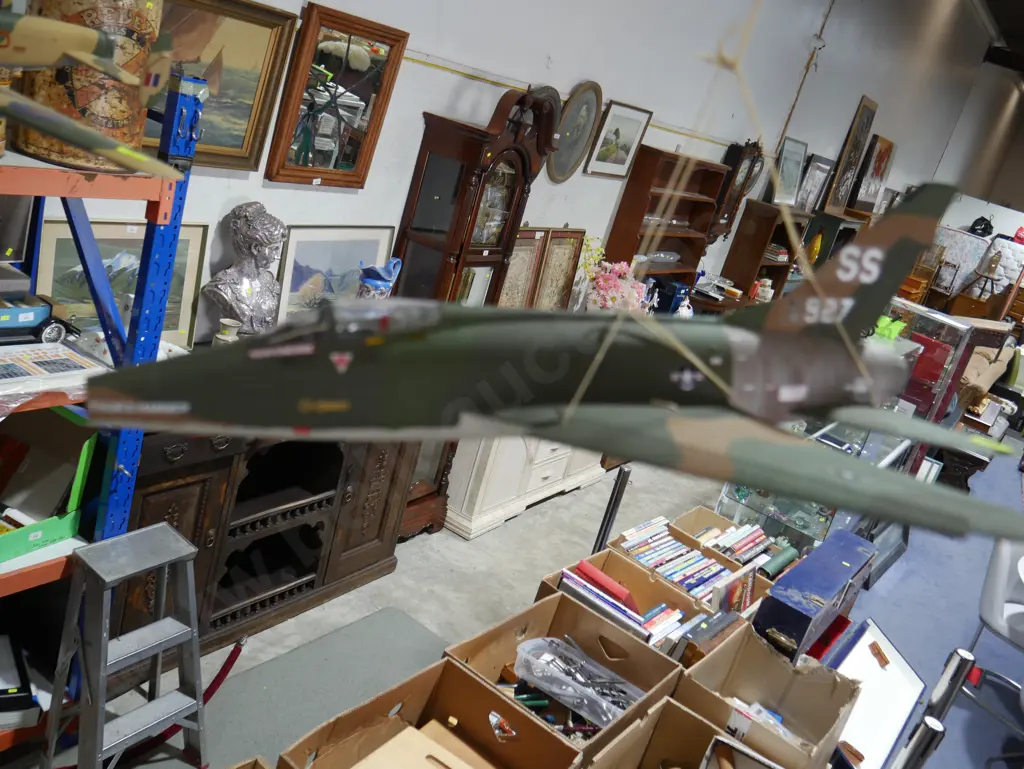 Model plane Image 1++