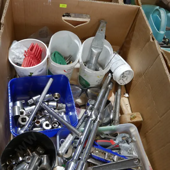 Tools, socket bits etc