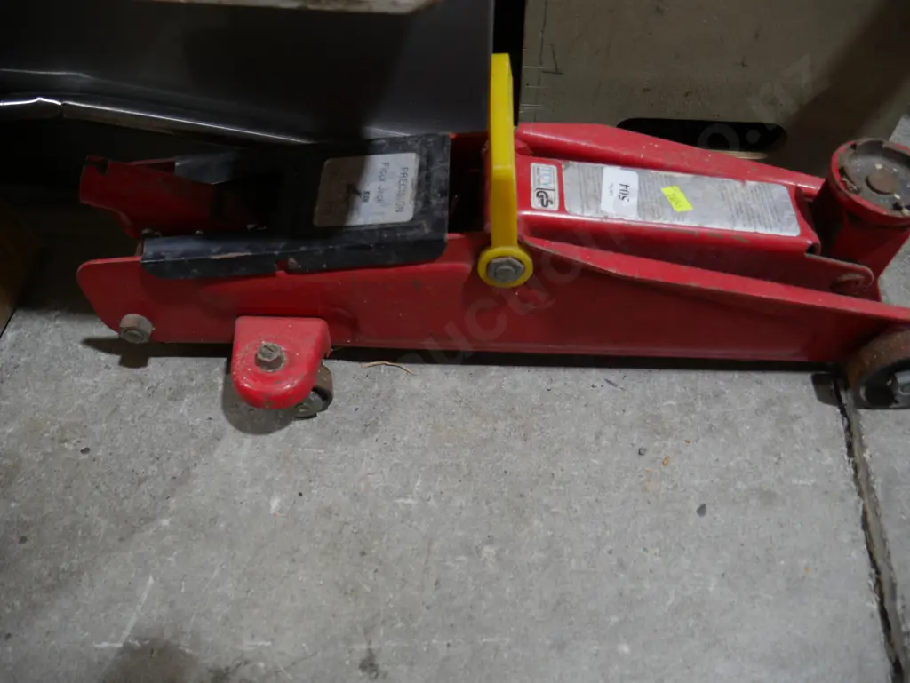 Floor Jack Image 1++