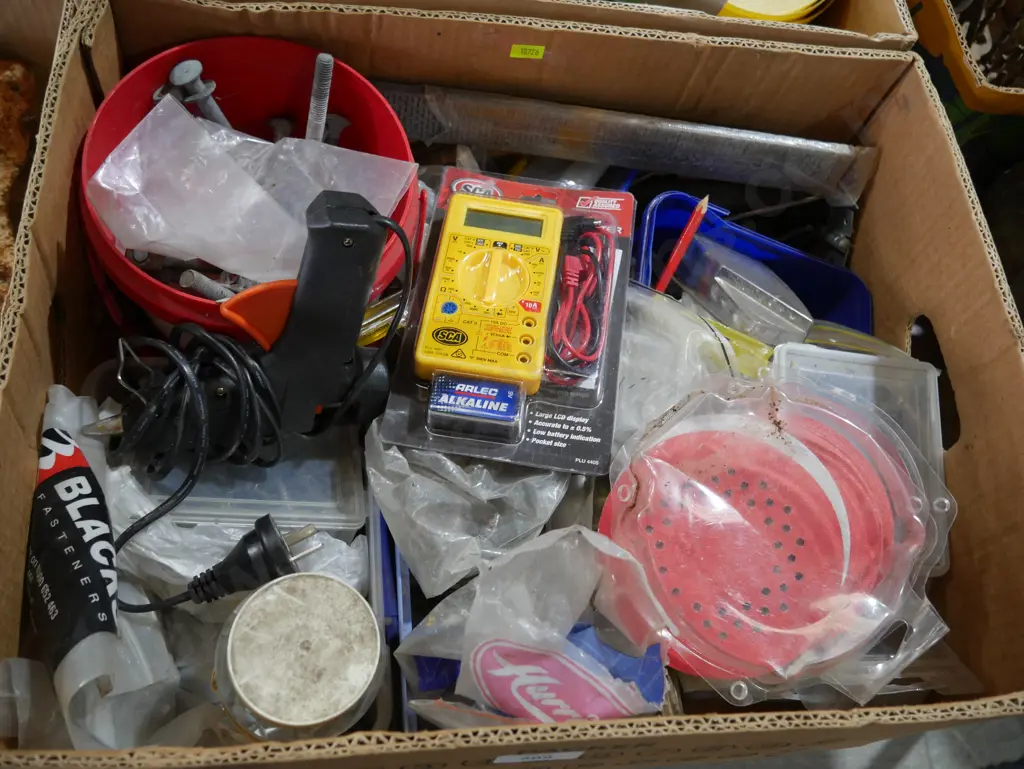 Screws, nuts and bolts etc Image 1++