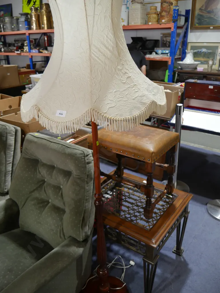 Standard lamp Image 1++