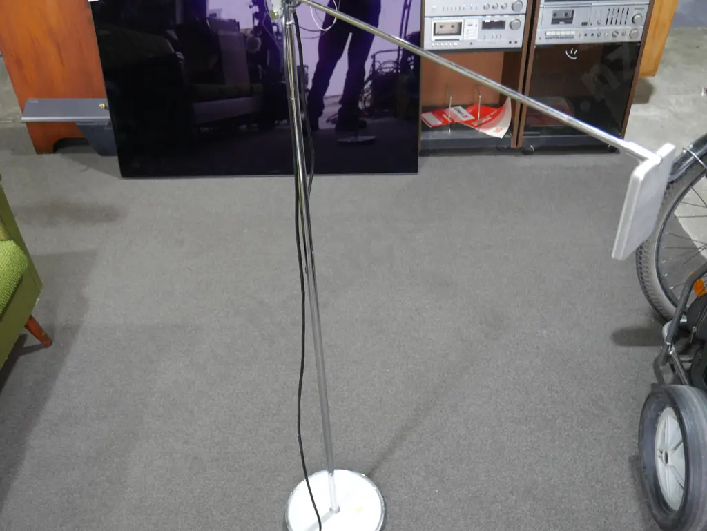Floor lamp Image 1++