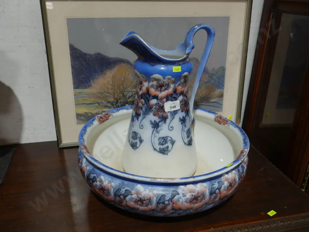 Wash bowl and Jug Image 1++
