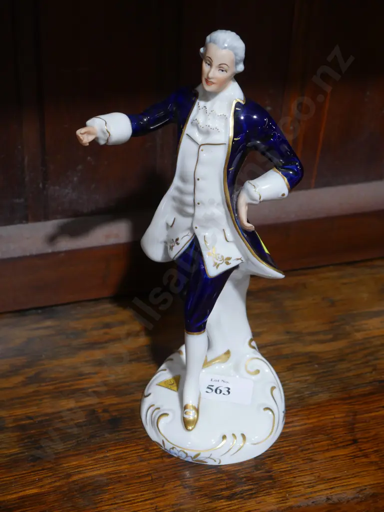 Royal dux figurine Image 1++