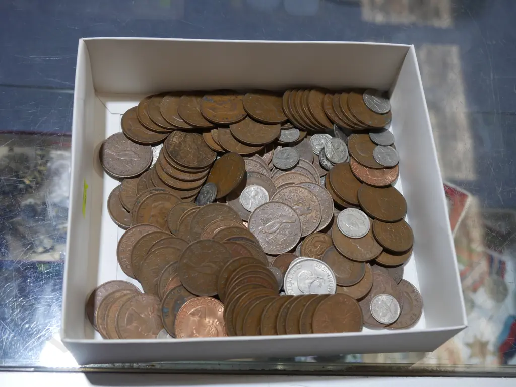 Assorted coins Image 1++