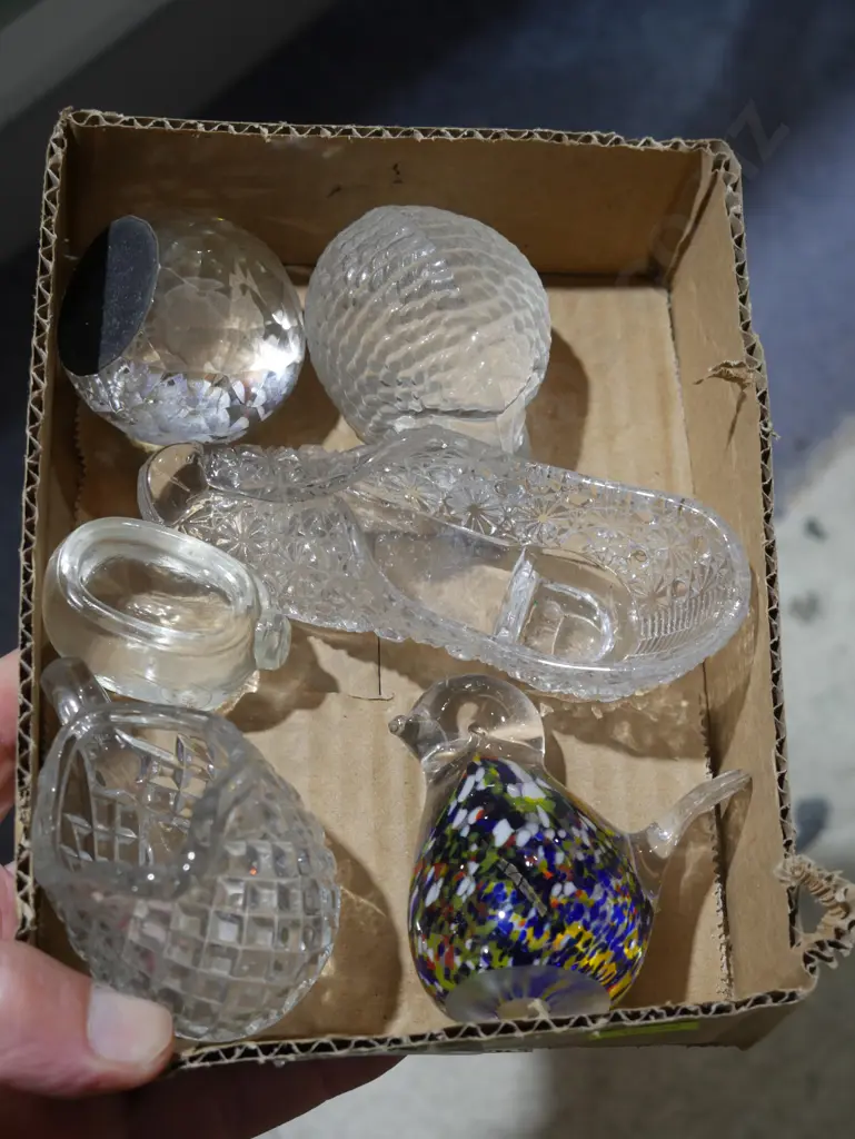 Glass trinkets Image 1++