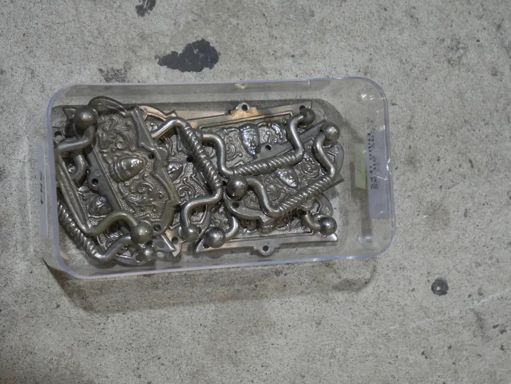 Drawer handles Image 1++