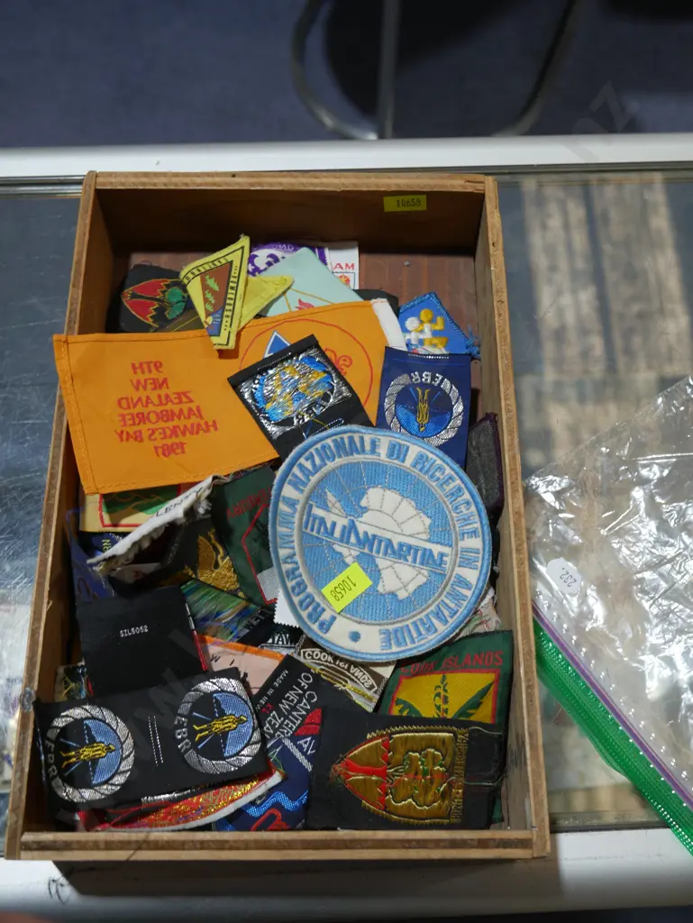 Scout patches etc Image 1++