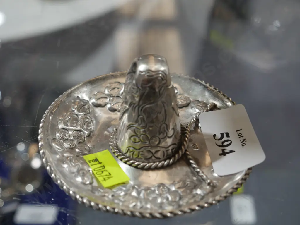 Silver Mexican hat Image 1++