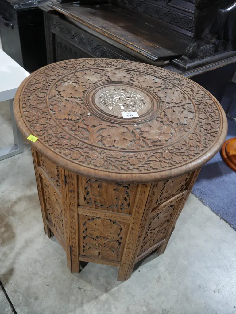 Ornate carved coffee table Image 1++