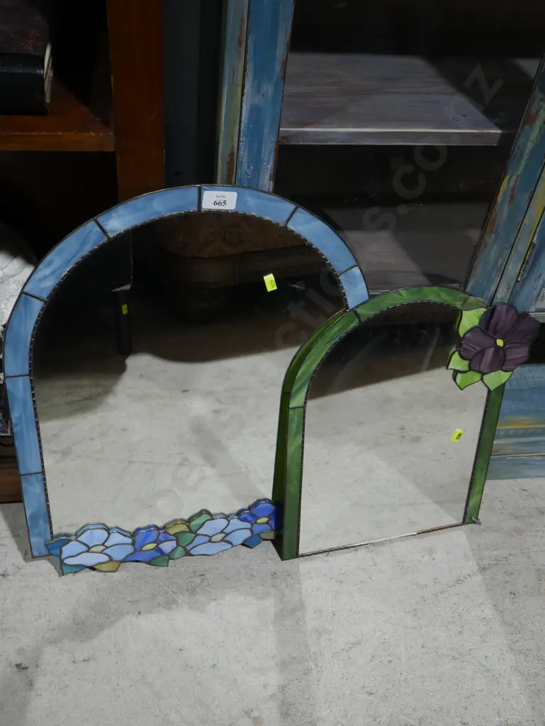 Two mirrors Image 1++