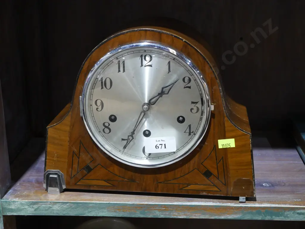 Mantle clock Image 1++