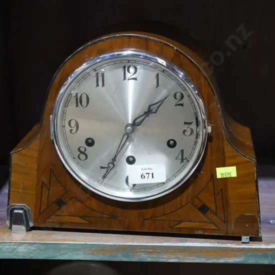 Mantle clock