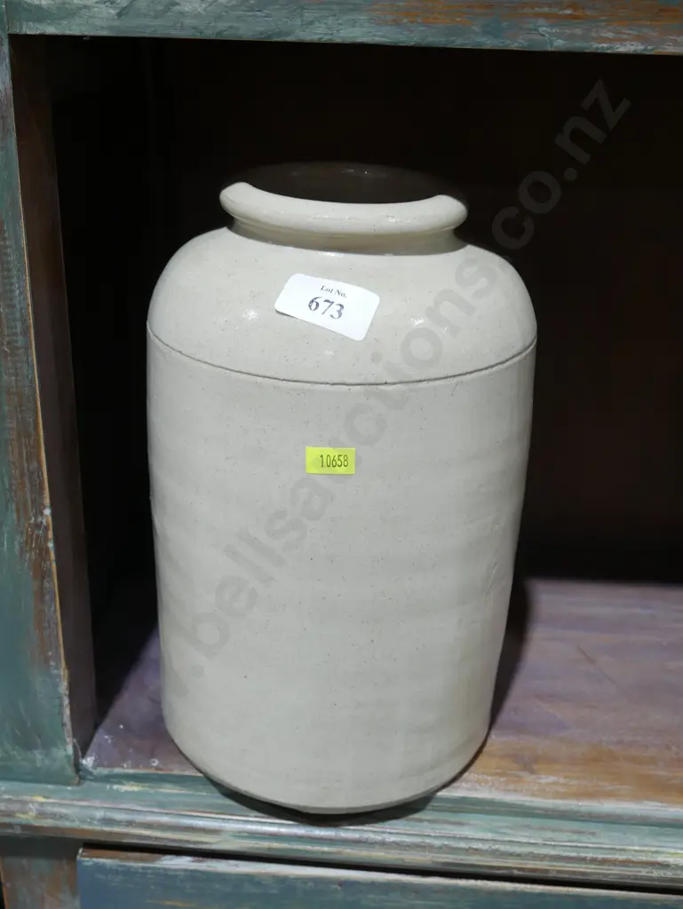 Timaru Potteries wide mouth crock Image 1++
