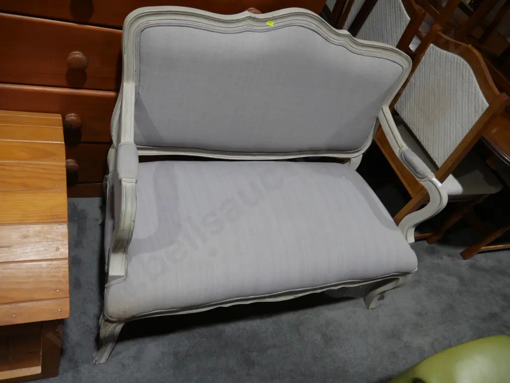 Louis 15 style chair Image 1++