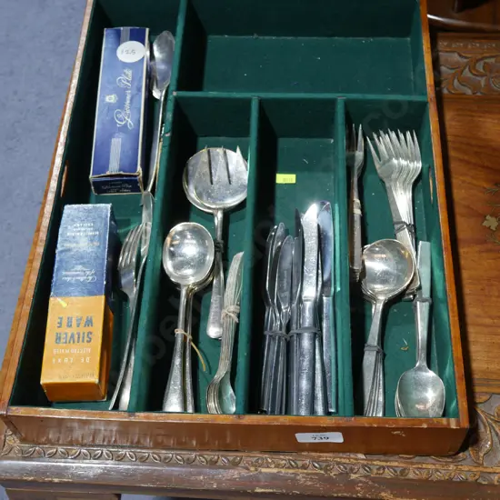 Cutlery and cutlery tray